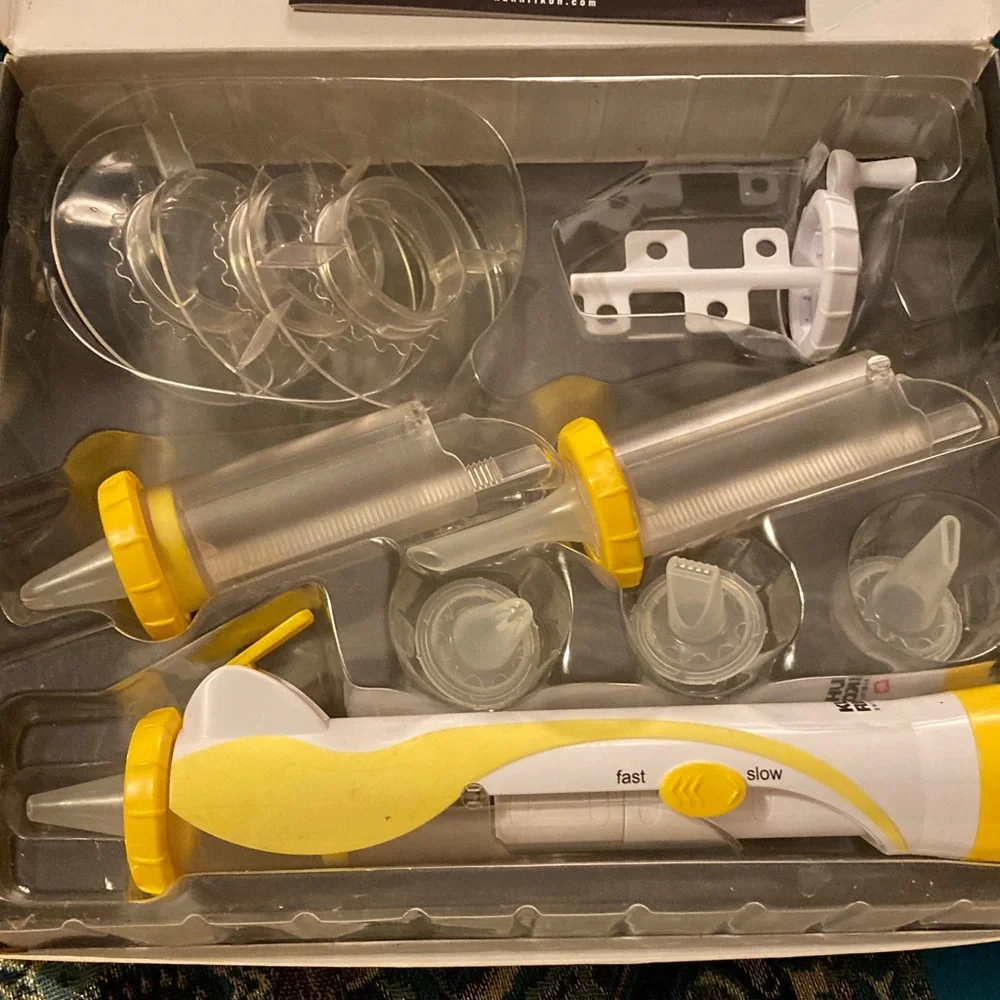 NIB Kuhn Rikon Frosting Deco Pen Set